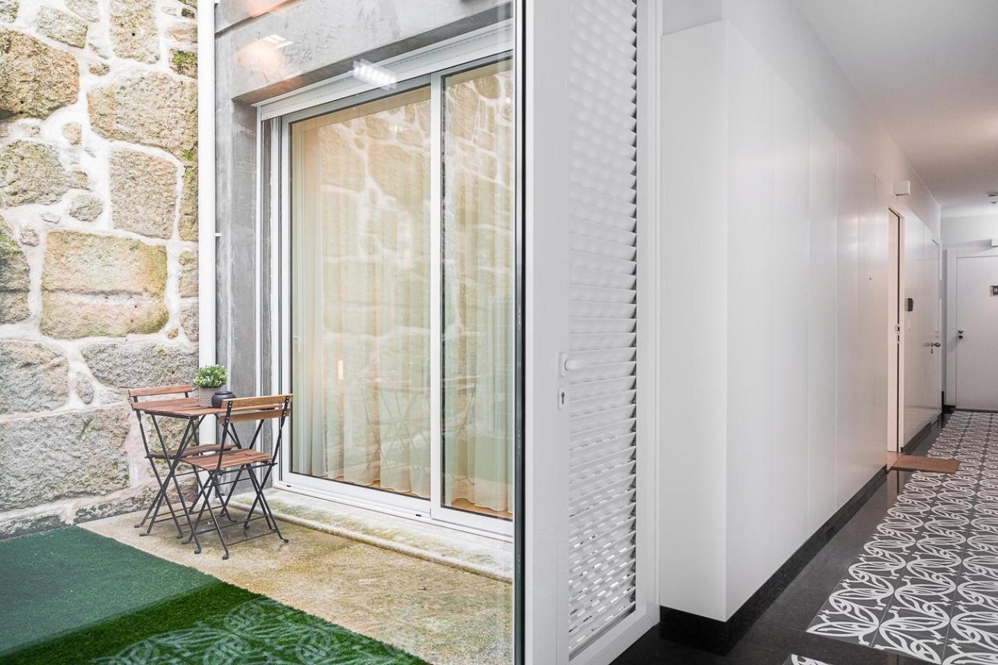 Guestready - Contemporary Studio In Porto Luaran gambar
