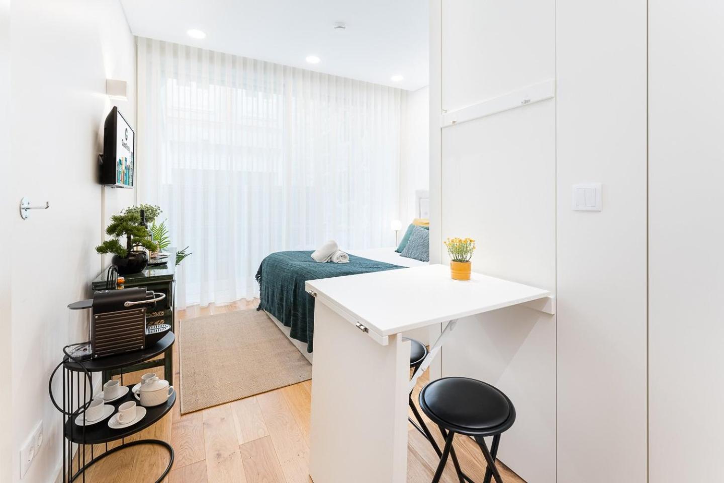 Guestready - Contemporary Studio In Porto Luaran gambar