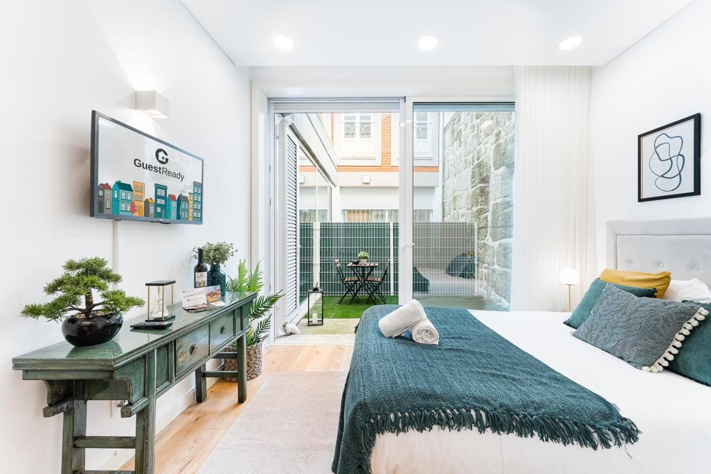 Guestready - Contemporary Studio In Porto Luaran gambar
