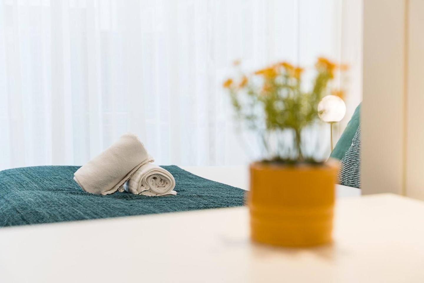 Guestready - Contemporary Studio In Porto Luaran gambar